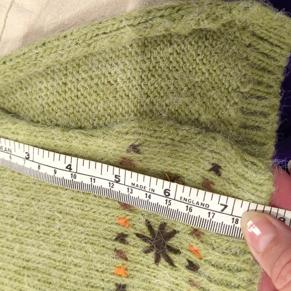 Greek Angora Sweater - Picture 7 of 8